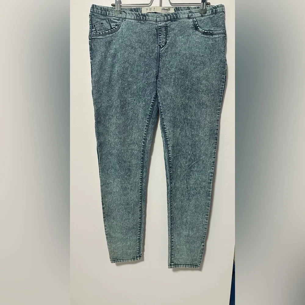 Women's Blue Jeans stone washed - Picture 2 of 4